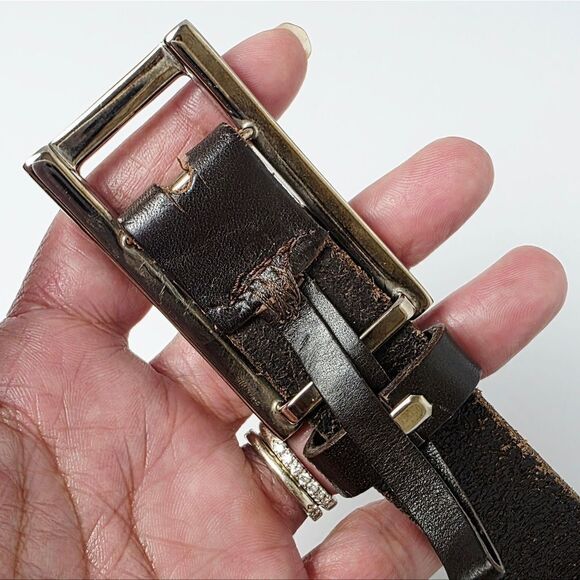 Gucci Vintage Brown Leather Rectangular Logo Gold Tone Buckle Womens Belt 70/28 main image 11